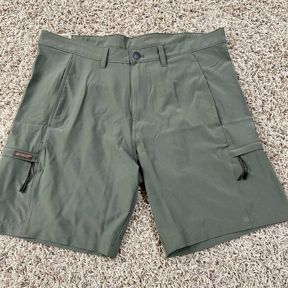 Legendary Outfitters Men’s Cargo Tech Shorts Green, Size 34 (New) - Picture 2 of 12
